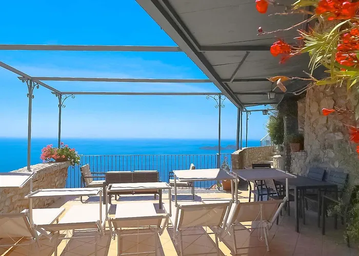 - Vanessa Semesterbostad